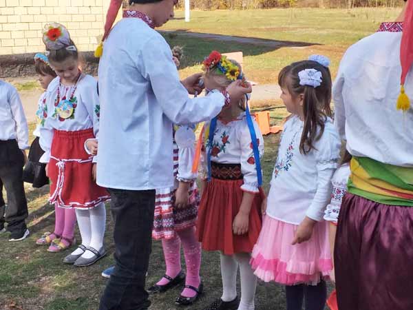 На Гребінківщині першокласників приймали у козачата