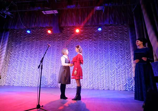 На Гребінківщині нагородили кращих освітян року