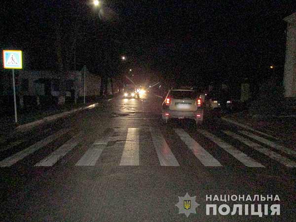 У Лубнах в ДТП травмовано неповнолітню дівчинку У Лубнах в ДТП травмовано неповнолітню дівчинку
