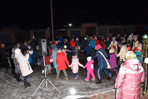 У Пирятині шанують народні звичаї