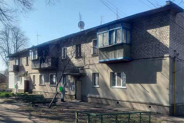 У Гребінці проводять дезінфекцію під'їздів багатоквартирних будинків