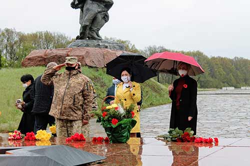 У Шумейковому урочищі вшанували пам’ять жертв Другої світової війни (ФОТО)