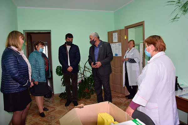 На Пирятинщині два ФАПи отримали благодійну допомогу На Пирятинщині два ФАПи отримали благодійну допомогу
