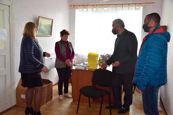 На Пирятинщині два ФАПи отримали благодійну допомогу На Пирятинщині два ФАПи отримали благодійну допомогу