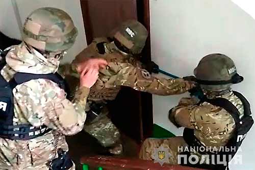  На Полтавщині викрили групу наркоділків, яка діяла на території Миргородщини 