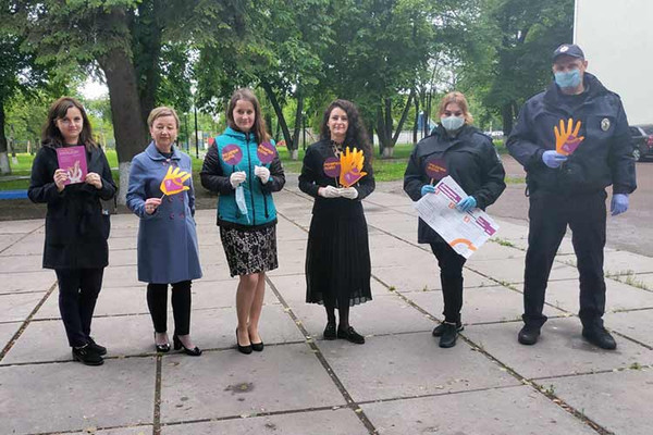 У Гребінці провели акцію «Розірви коло насильства"