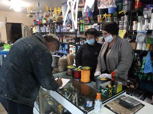 У чотирьох магазинах на Гребінківщині виявили порушення карантину