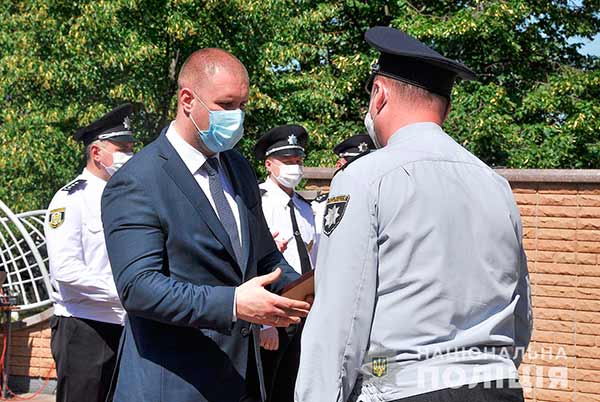 Підрозділи поліції отримали вісім нових службових автомобілів Підрозділи поліції отримали вісім нових службових автомобілів