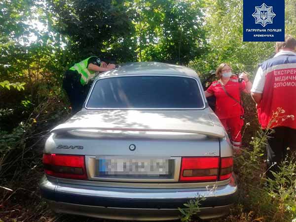 На Полтавщині легковик зʼїхав у кювет