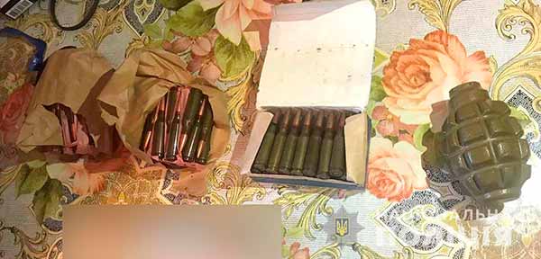 Незаконне зберігання боєприпасів Незаконне зберігання боєприпасів