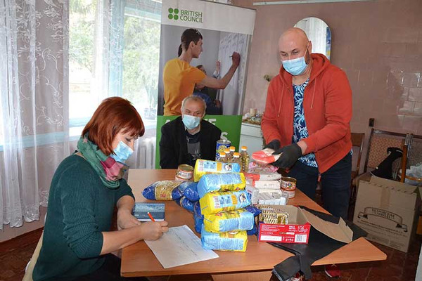 маломобільних осіб привітали з Днем людей похилого віку