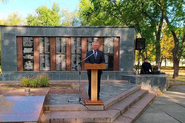 77 роковини визволення міста від фашистських загарбників 77 роковини визволення міста від фашистських загарбників