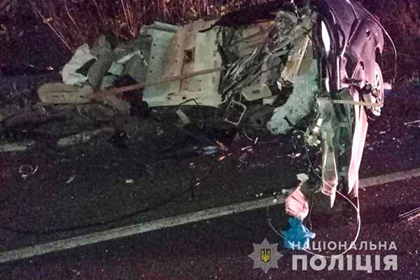 У ДТП на Полтавщині загинула сім'я
