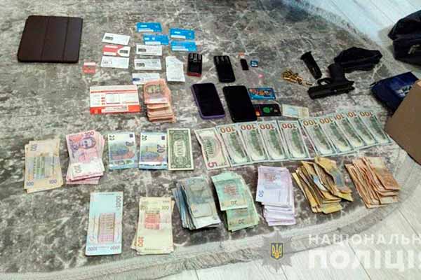 На Полтавщині викрили групу наркодилерів