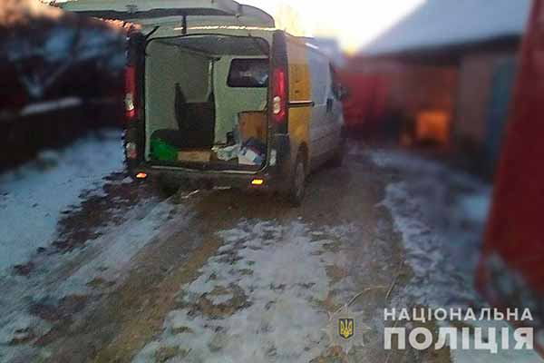 На Полтавщині мікроавтобус заднім ходом наїхав на пішохода