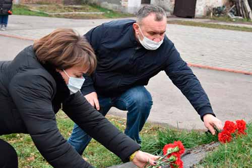 У Пирятині вшанували пам’ять жертв Голодомору (ФОТО)