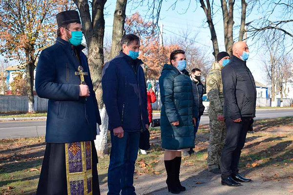 В Оржиці урочисто провели на строкову службу призовників