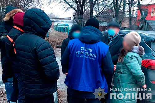 Хабар за зняття арешту з нерухомого майна – на Полтавщині затримали учасника злочинної схеми