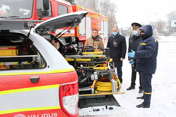 Рятувальники Полтавщини отримали пожежно-рятувальну техніку