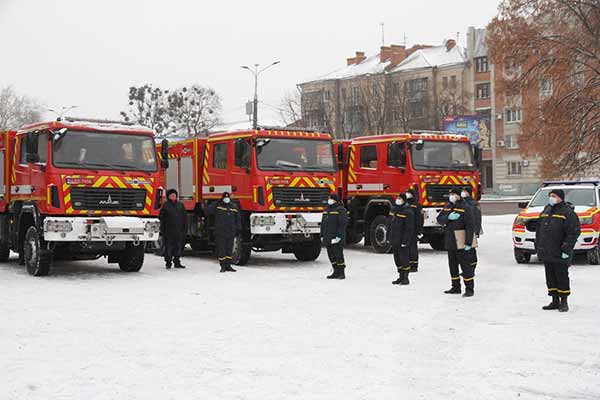 Рятувальники Полтавщини отримали пожежно-рятувальну техніку