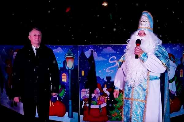 Центральна ялинка Гребінки була відкрита