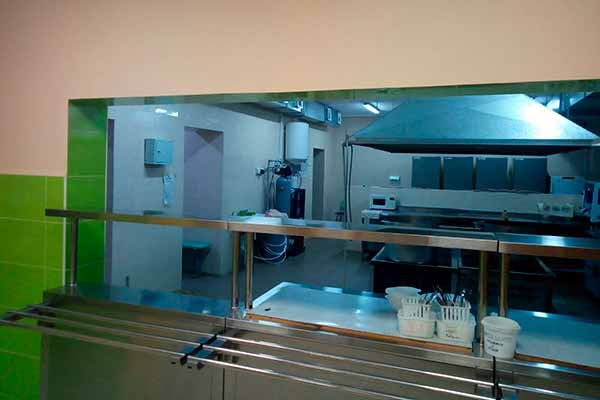 Для харчоблоків у 62 школах Полтавщини закупили новітнє обладнання