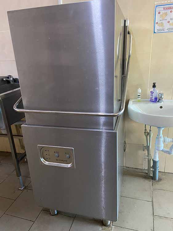 Для харчоблоків у 62 школах Полтавщини закупили новітнє обладнання