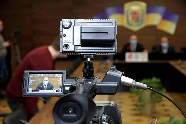 брифінг голови Полтавської облдержадміністрації Олега Синєгубова