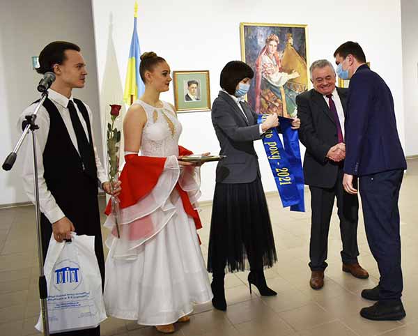 «Учитель року – 2021»: нагородили кращих вчителів Полтавщини