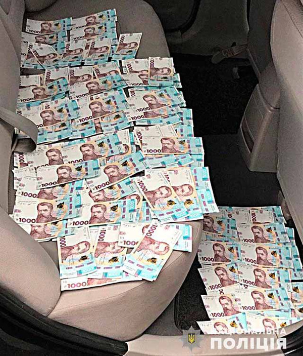 Поліція встановлює потерпілих від дій шахраїв