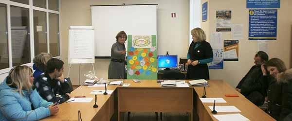 У службі зайнятості Полтавщини успішно працюють клуби для безробітних У службі зайнятості Полтавщини успішно працюють клуби для безробітних