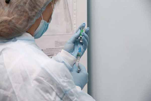 На Полтавщині почали робити щеплення від коронавірусу