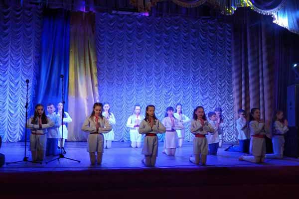 Гребінківська громада вшанувала учасників Революції Гідності