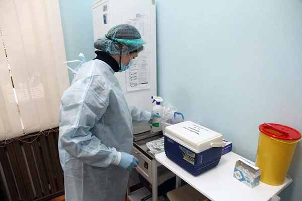 На Полтавщині почали робити щеплення від коронавірусу