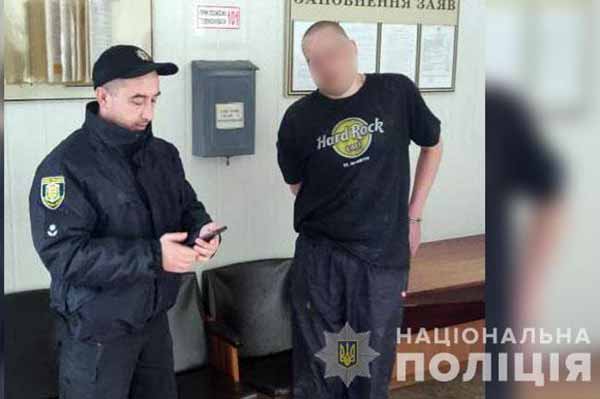 Обвинувачений втік із зали Гадяцького районного суду