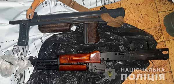 На Полтавщині виготовляли та продавали вогнепальну зброю та набої