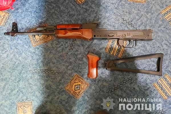 На Полтавщині виготовляли та продавали вогнепальну зброю та набої