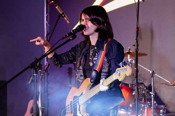 лідер групи Сюзанна Елпі