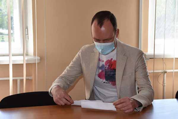 У Пирятині водії швидкої звернулись за допомогою до міського голови