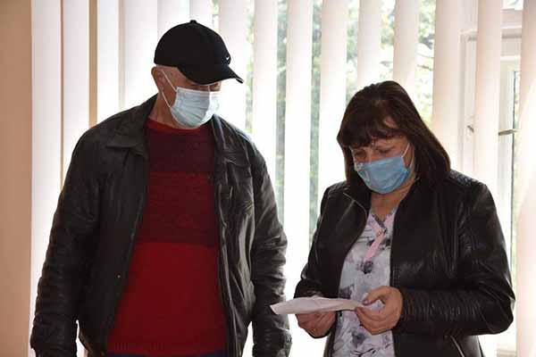 У Пирятині водії швидкої звернулись за допомогою до міського голови