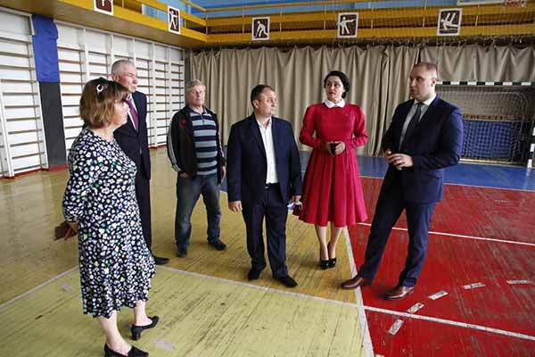 Спортивний комплекс в Гребінці Спортивний комплекс в Гребінці