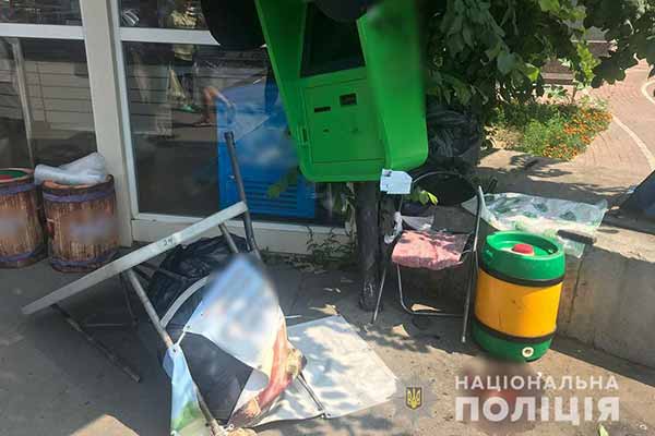 ДТП у Полтаві: маршрутне таксі наїхала на продавчиню квасу