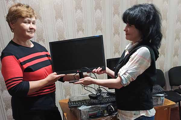 Бібліотеки Гребінківської ОТГ отримали комп’ютерну техніку