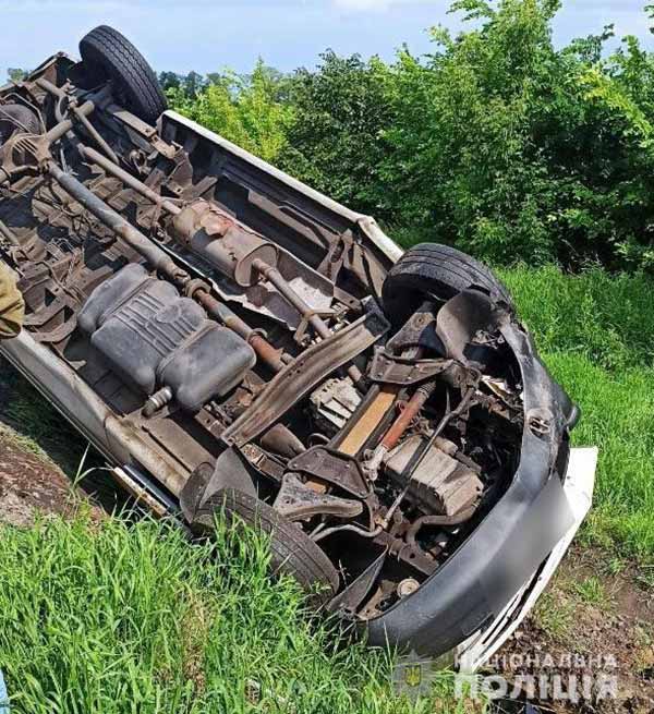 водій автомобіля «ВАЗ» зіткнувся із вантажним фургоном «Volkswagen»