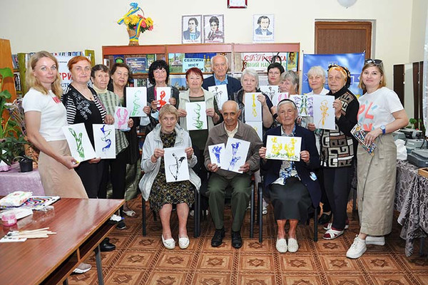 Майстер - клас з унікальної арт - техніки у Гребінківській бібліотеці