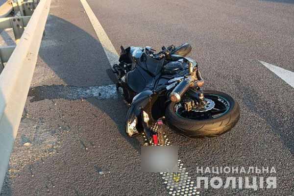  На Полтавщині сталася смертельна аварія: загинув 29-річний мотоцикліст (ФОТО) 
