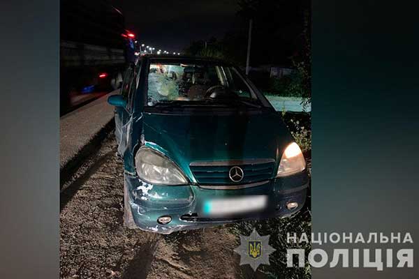 На Полтавщині автомобіль на смерть збив двох велосипедистів