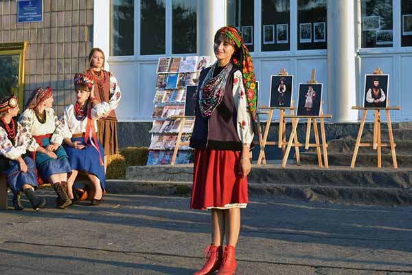 У Пирятині відбувся показ старовинної моди