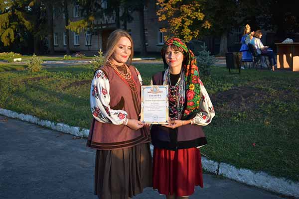 У Пирятині відбувся показ старовинної моди