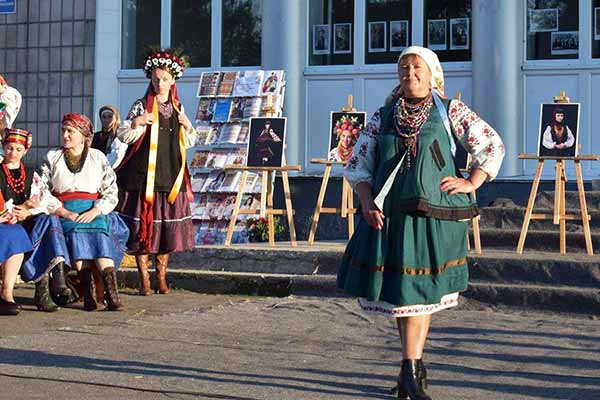 У Пирятині відбувся показ старовинної моди